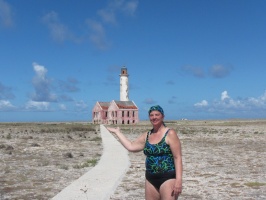 Sue doesnt quite hold the Light House IMG 5445